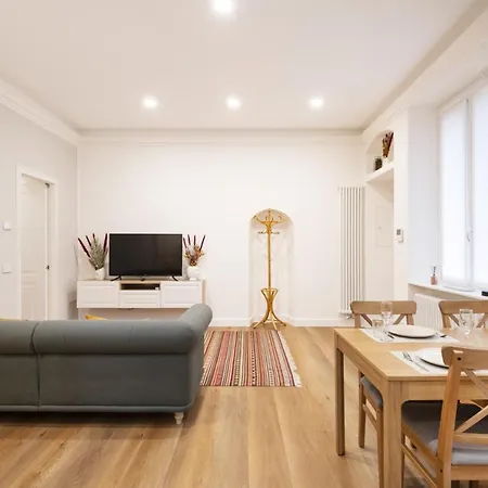 Easylife - Confortevola Dimora In Porta Venezia Milaan